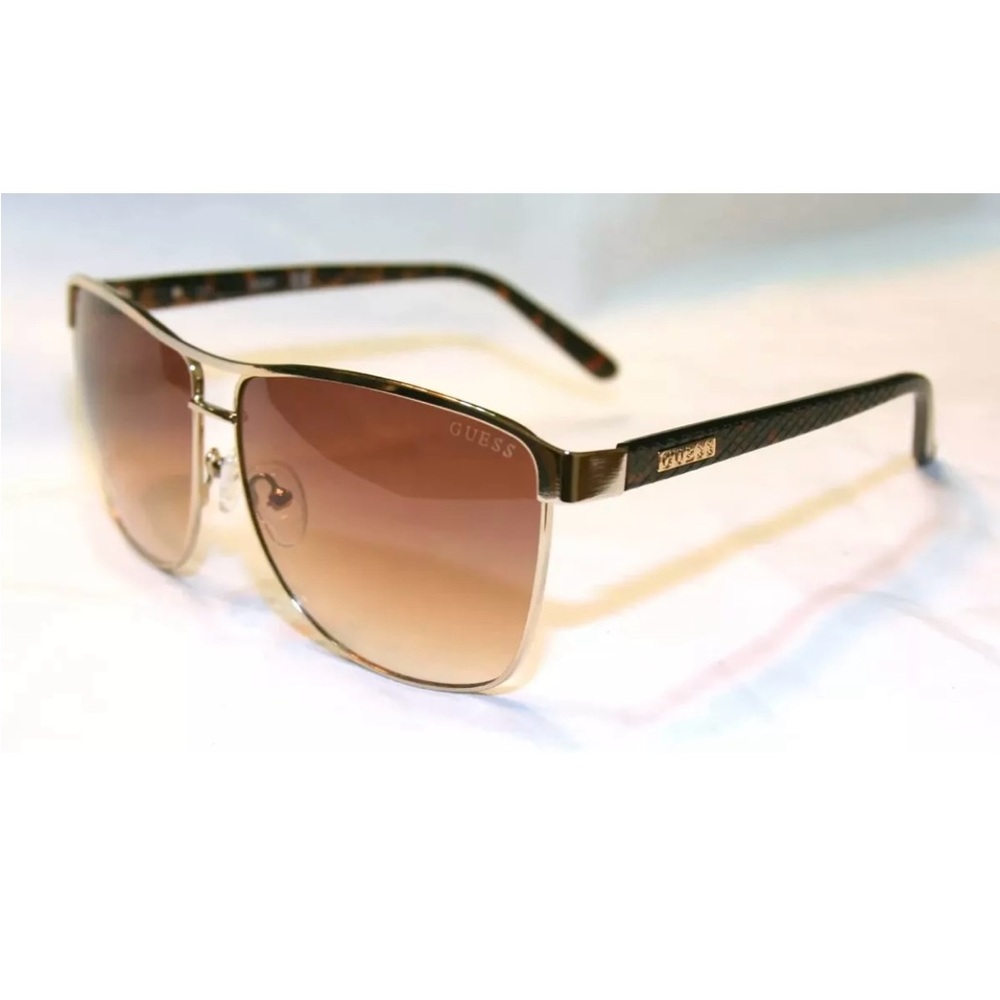 Guess Polarized Women's Sunglasses
-34 Descriptors NEW
